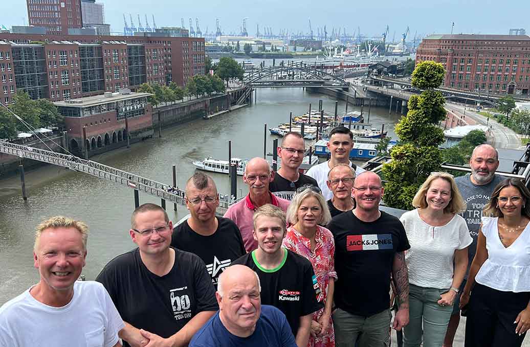 Malermeister_Heuer_Kramer_Hamburger_Office_Gruppenbild